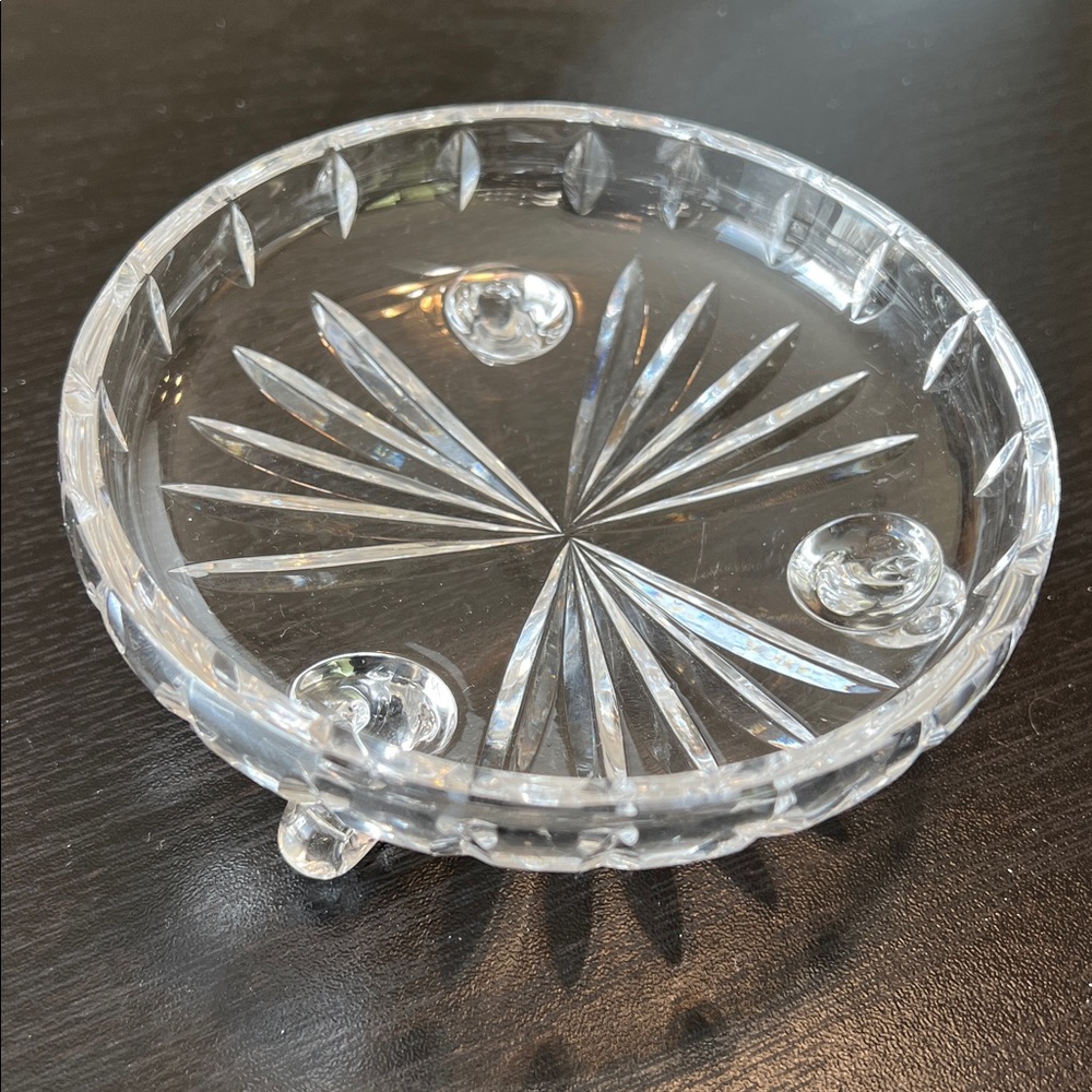 Vintage Round Cut Crystal Shallow Bowl Tri-Footed Trinket Dish / Soap Dish - Picture 6 of 10